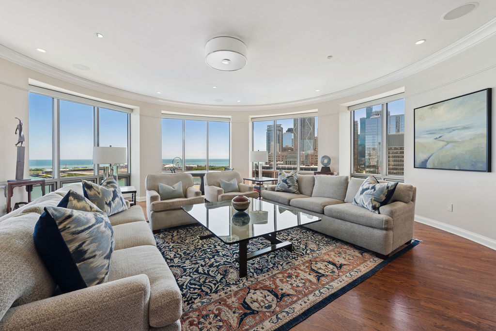 840 N Lake Shore Drive 1801 Property Photo 16