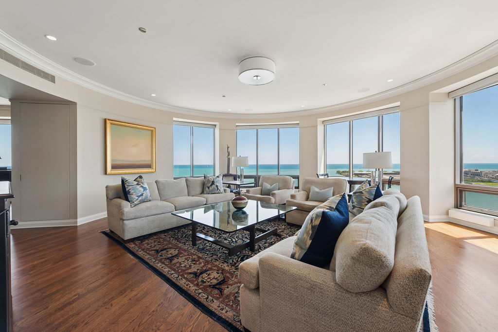 840 N Lake Shore Drive 1801 Property Photo 17