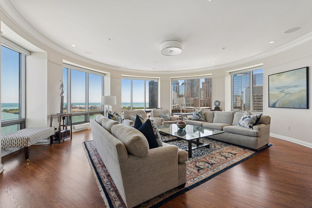 840 N Lake Shore Drive 1801 Property Photo 18