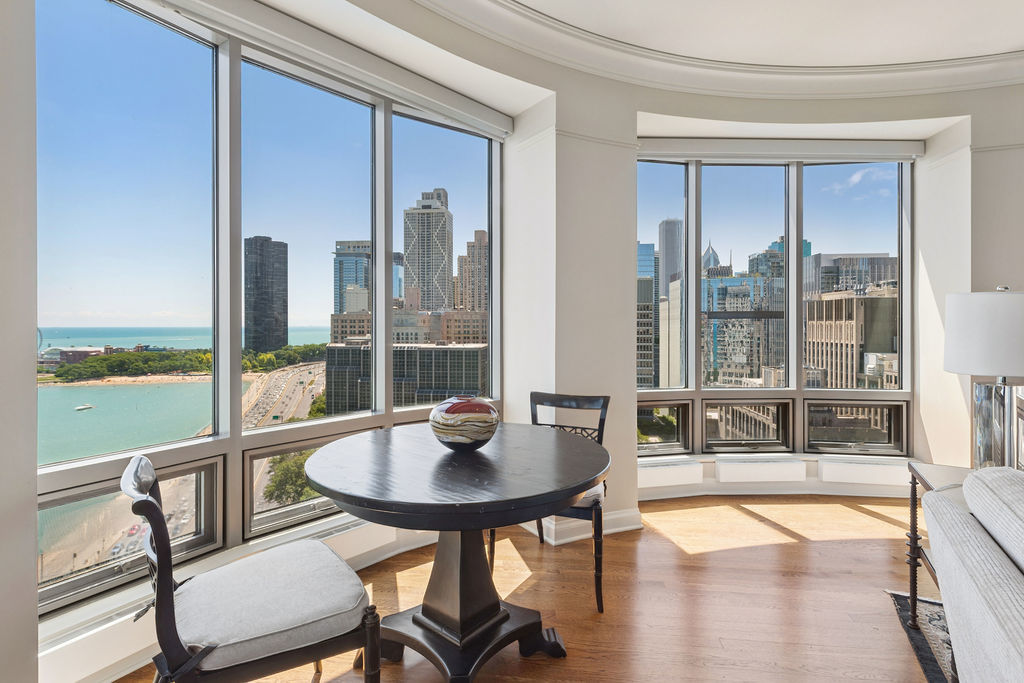 840 N Lake Shore Drive 1801 Property Photo 19