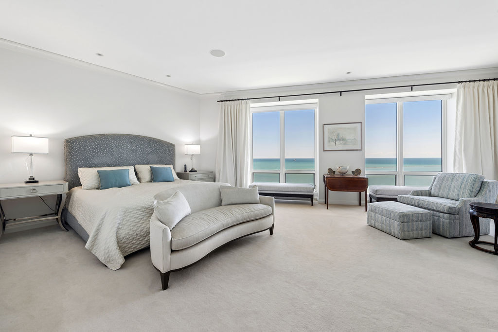 840 N Lake Shore Drive 1801 Property Photo 23
