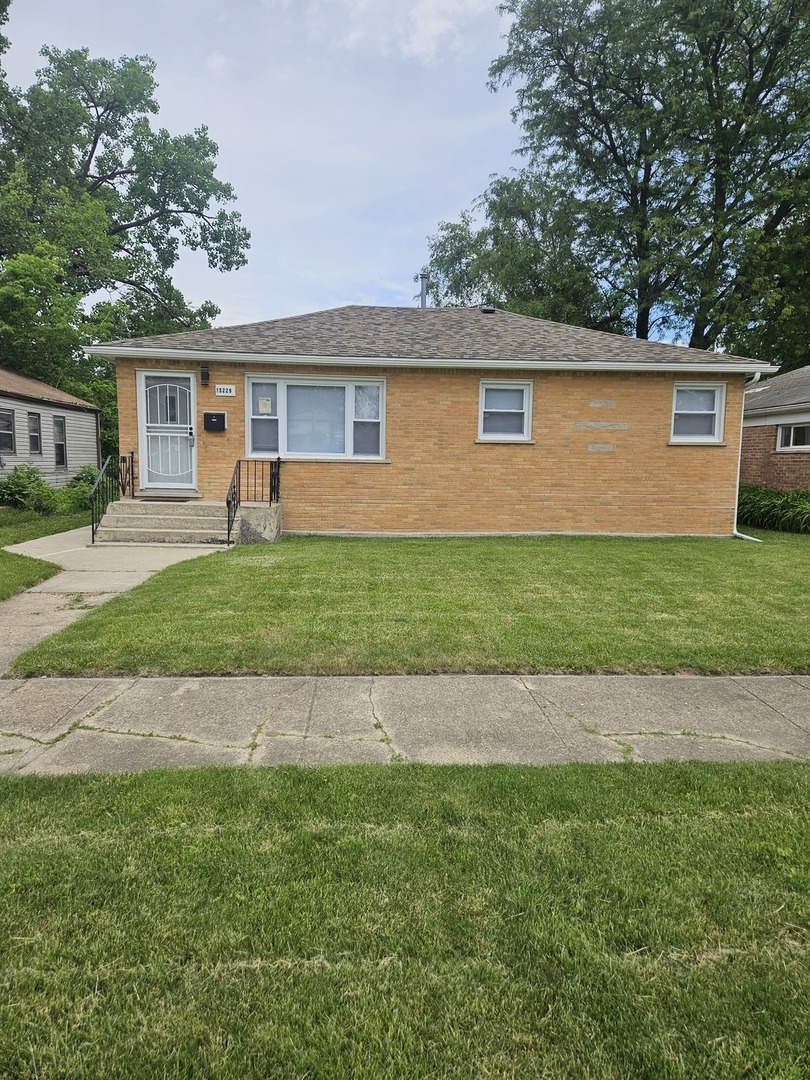 15229 HONORE Avenue Property Photo 1