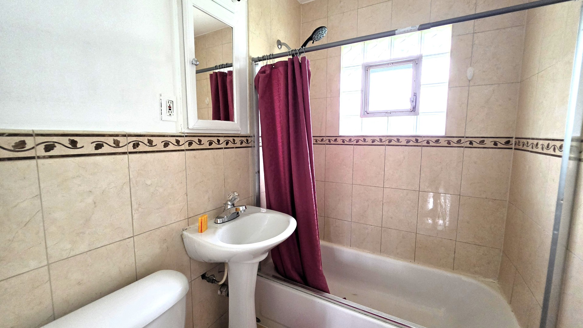 1201 E Euclid Avenue Property Photo 11
