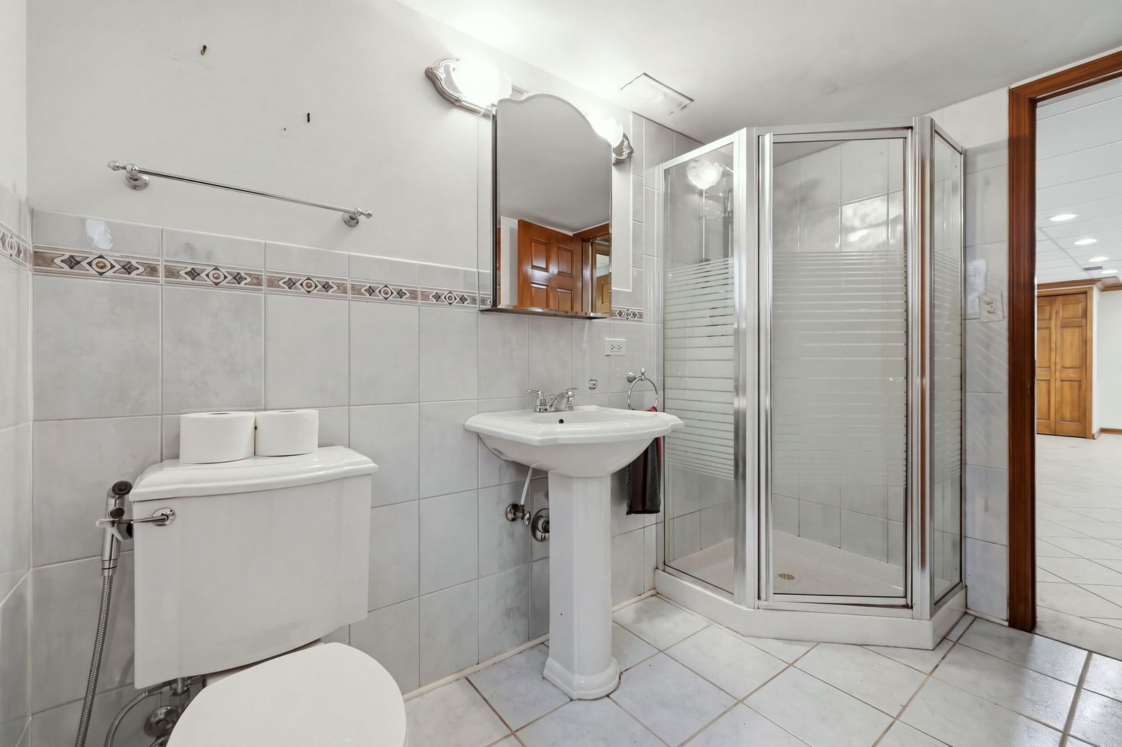 1892 Marne Road Property Photo 35