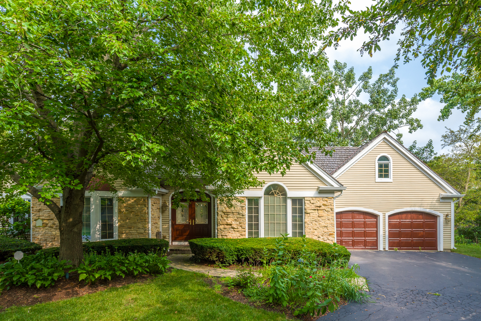 4638 Twin Lakes Lane