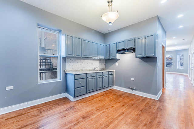 3103 N Kedzie Avenue Property Photo 23