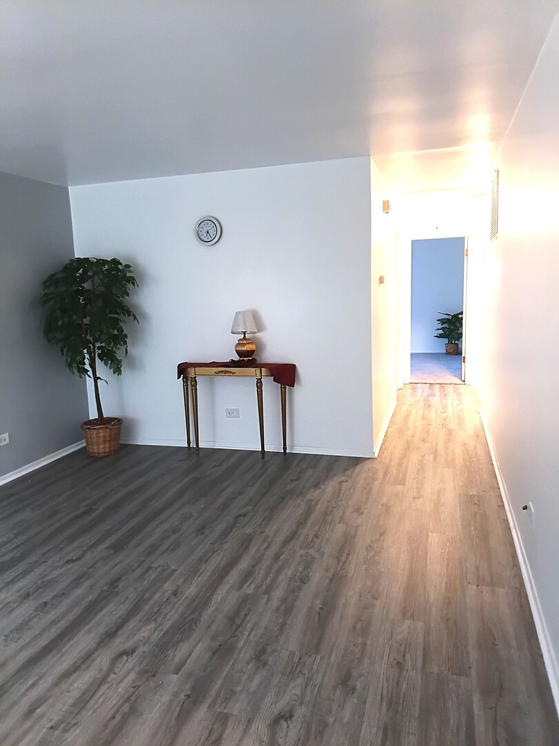 3029 Wallace Avenue Property Photo 4