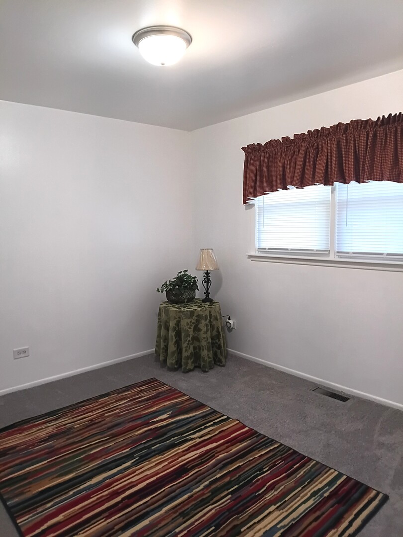 3029 Wallace Avenue Property Photo 9