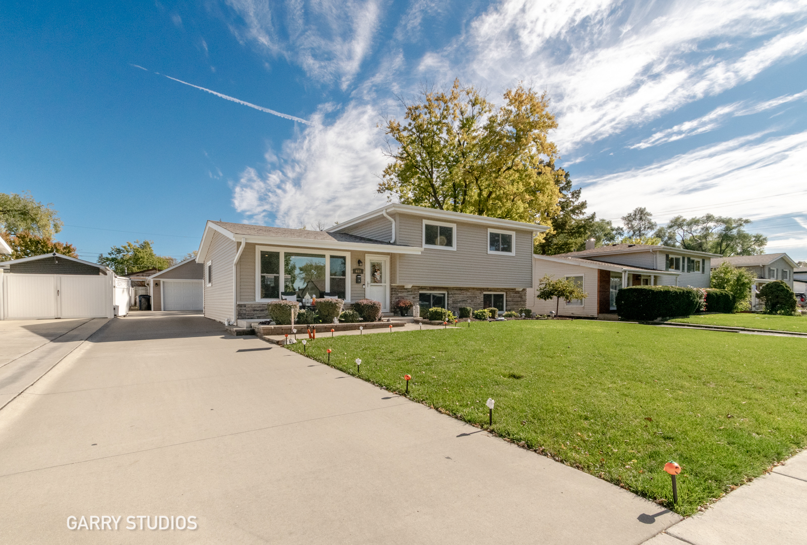 441 S Yale Avenue Property Photo 1