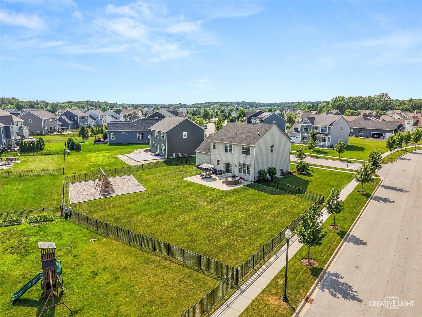 3625 Congressional Parkway Property Photo 2