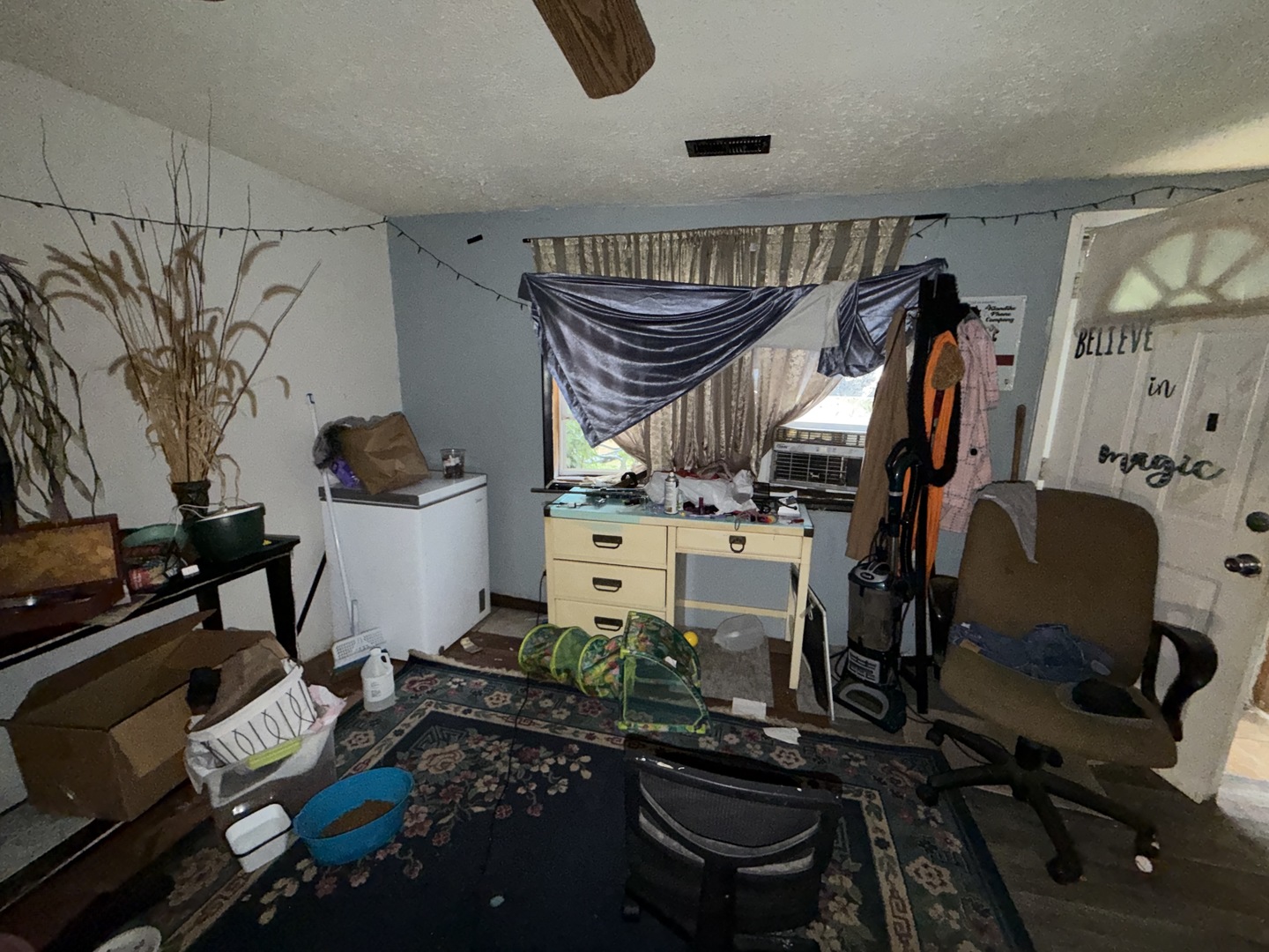 306 S Green Avenue Property Photo 4