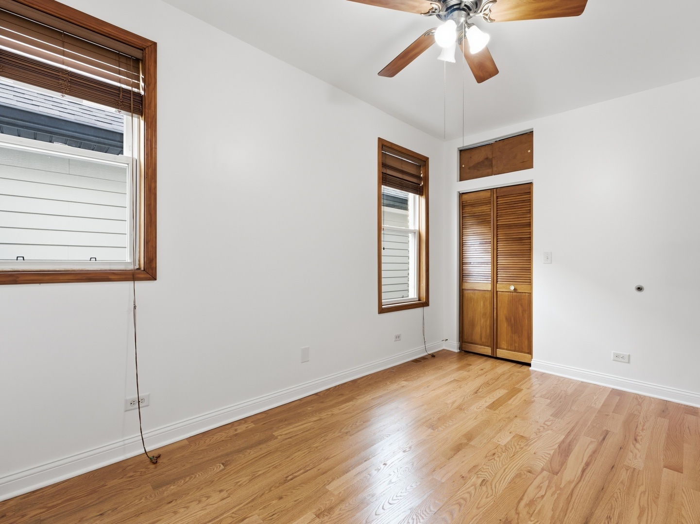 3408 N Springfield Avenue 2 Property Photo 13