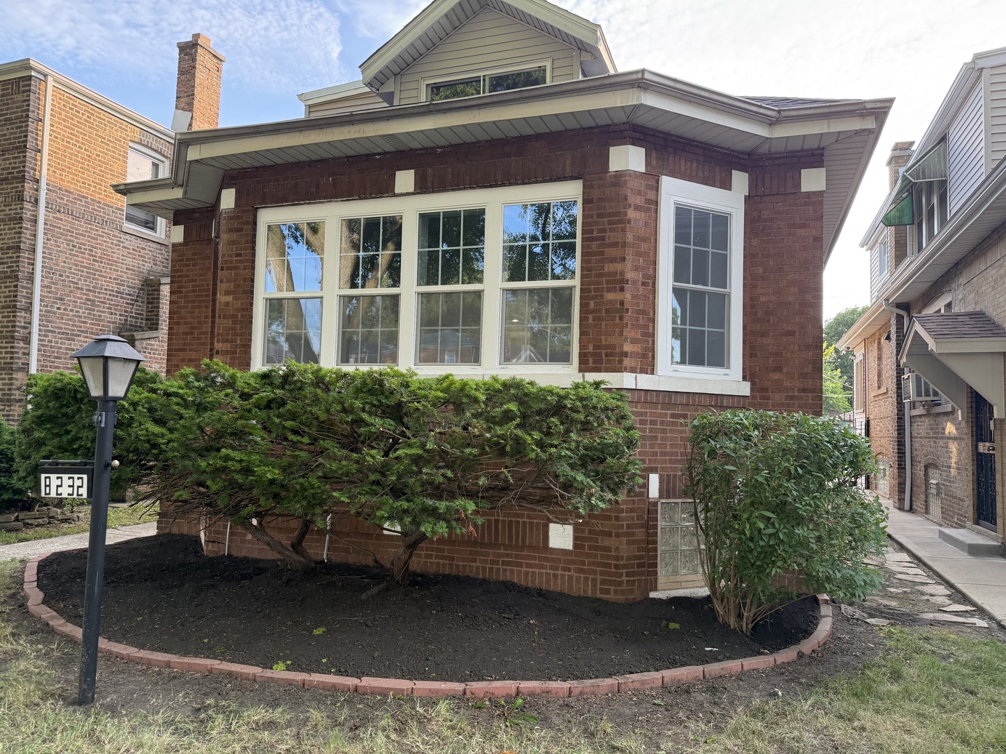 8232 S Calumet Avenue Property Photo 3