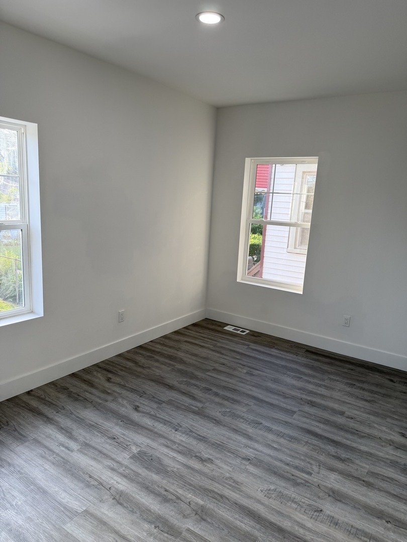 8232 S Calumet Avenue Property Photo 21