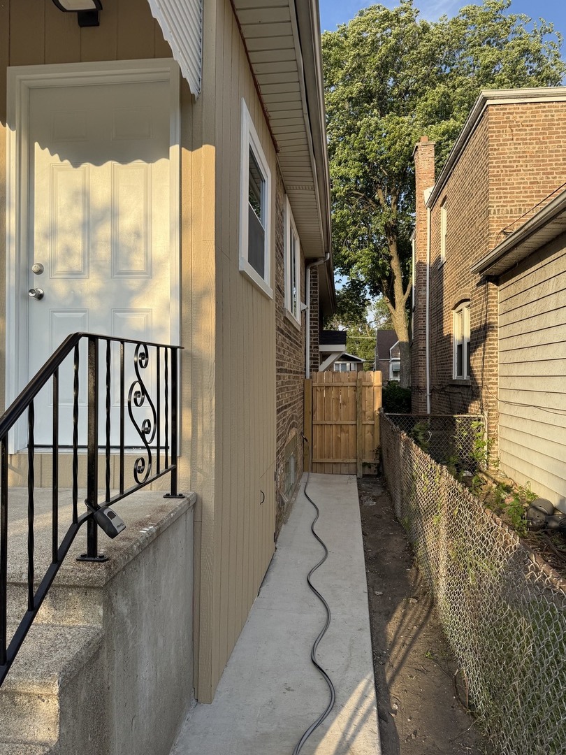 8232 S Calumet Avenue Property Photo 46
