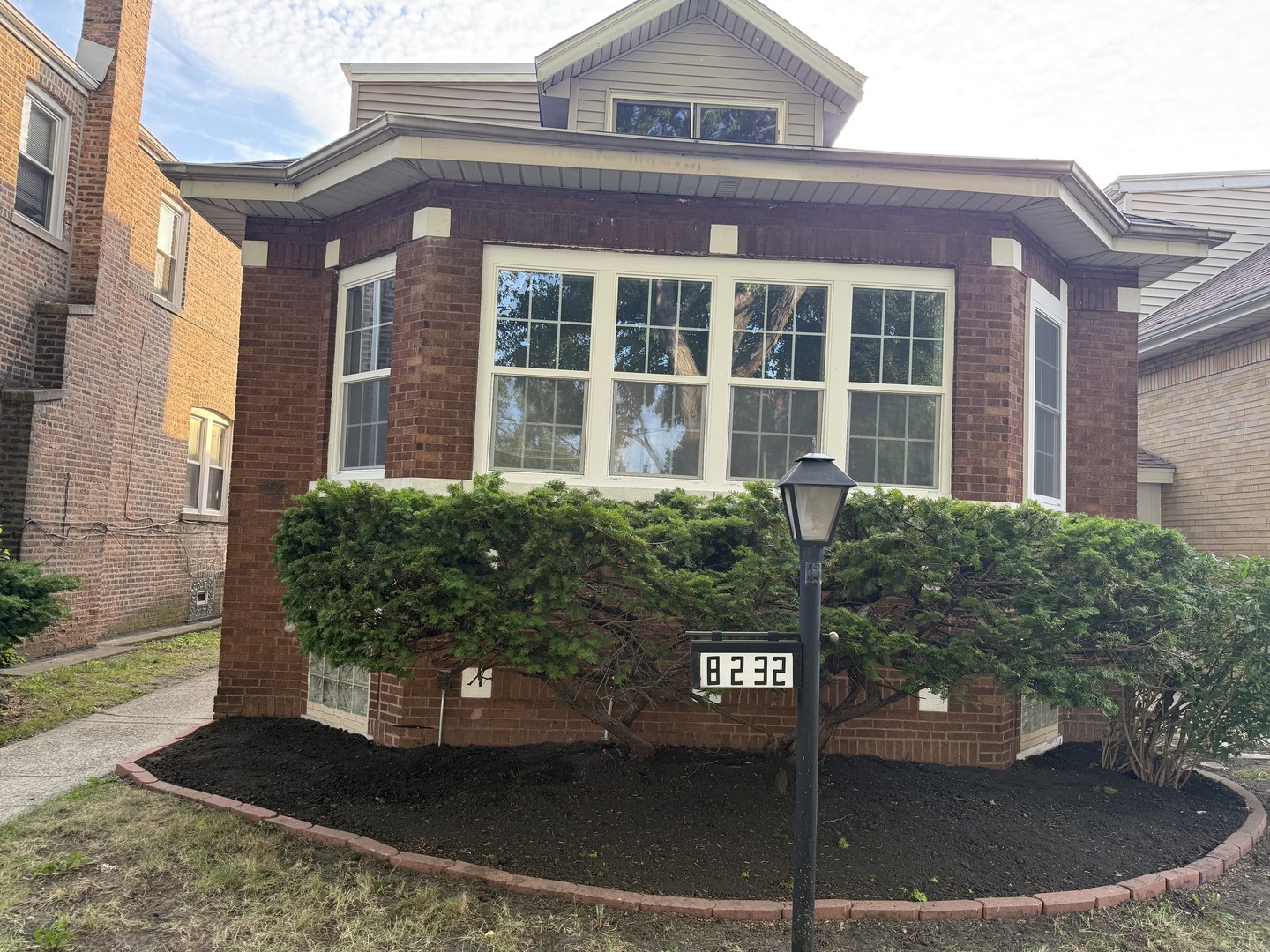 8232 S Calumet Avenue Property Photo 48