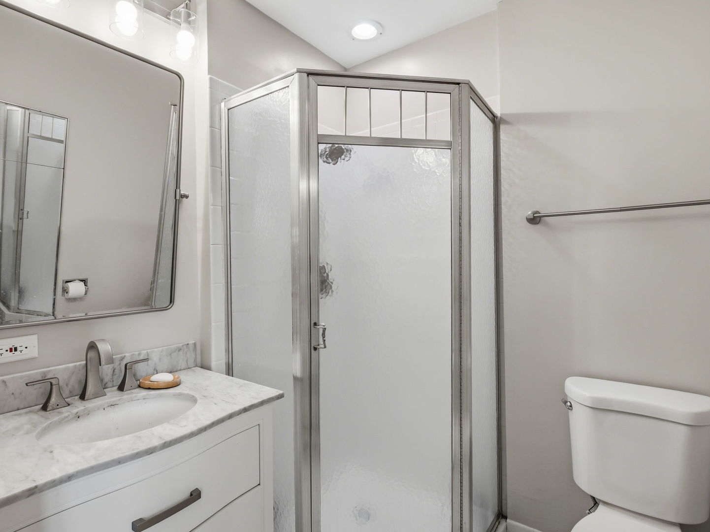 5406 S Harper Avenue 502 Property Photo 17