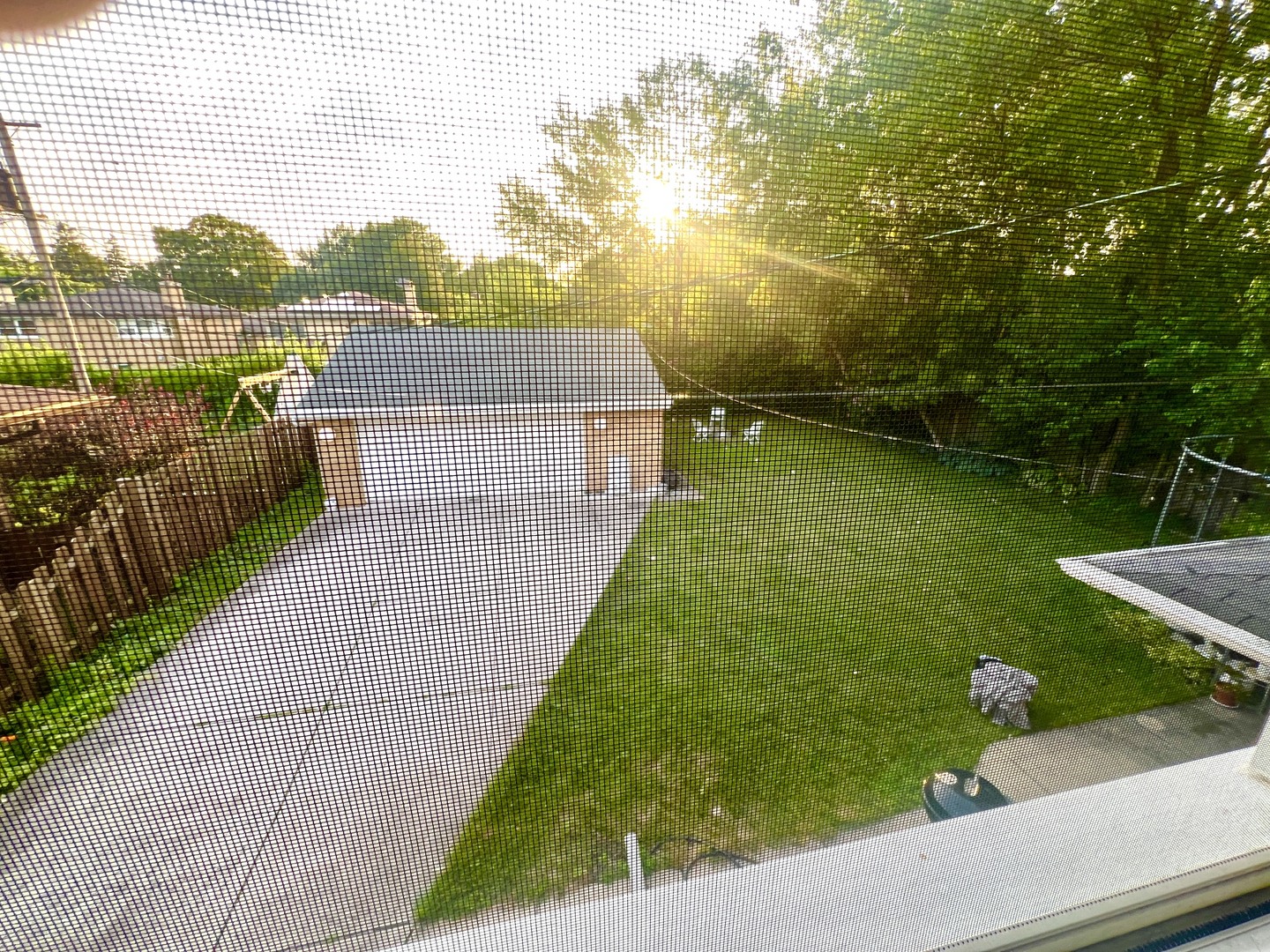 7338 N Tripp Avenue Property Photo 13