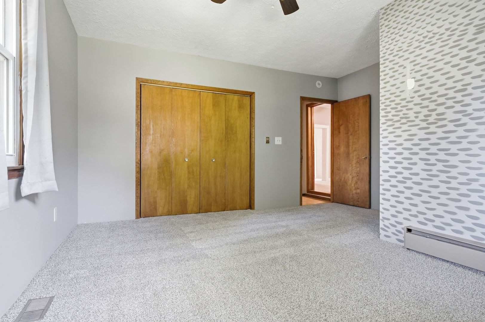 1002 E Empire Street Property Photo 10
