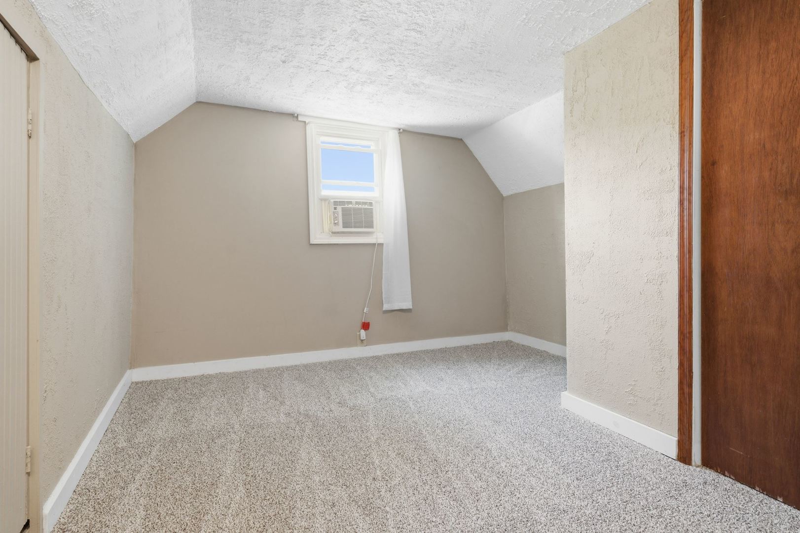 1002 E Empire Street Property Photo 22