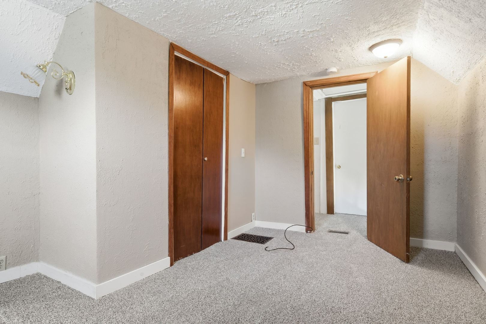 1002 E Empire Street Property Photo 23