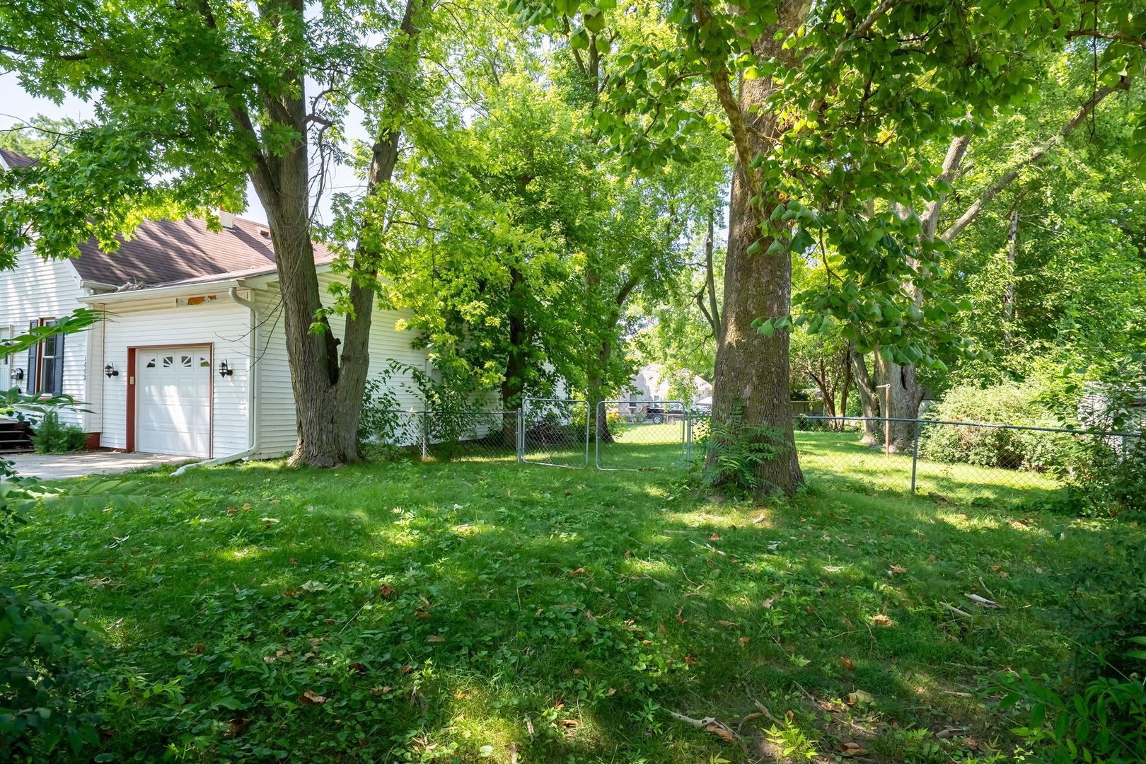 1002 E Empire Street Property Photo 36
