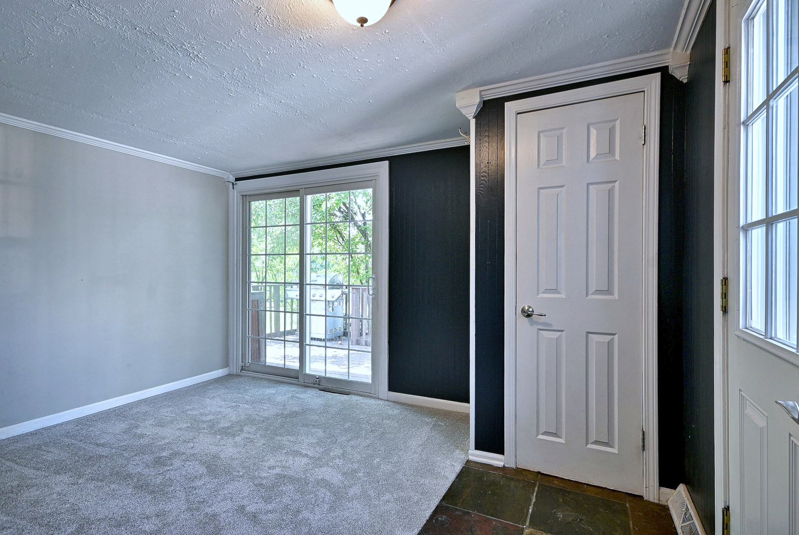 1034 S Saylor Avenue Property Photo 11
