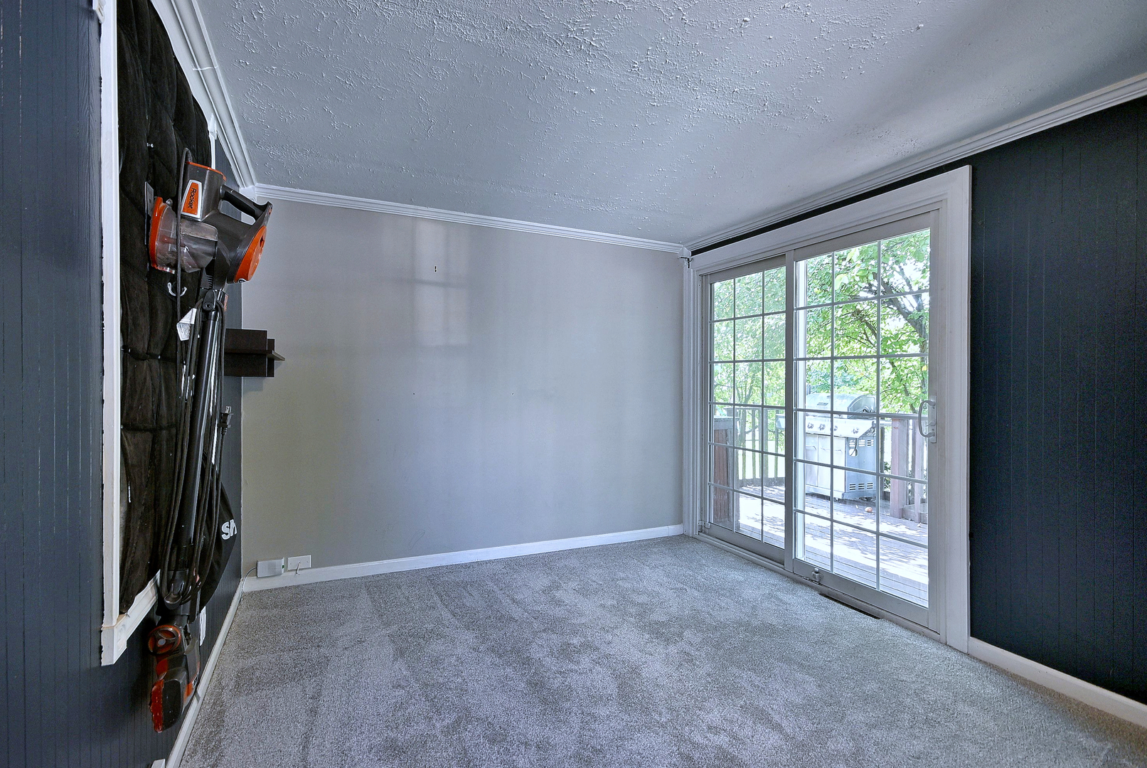 1034 S Saylor Avenue Property Photo 12