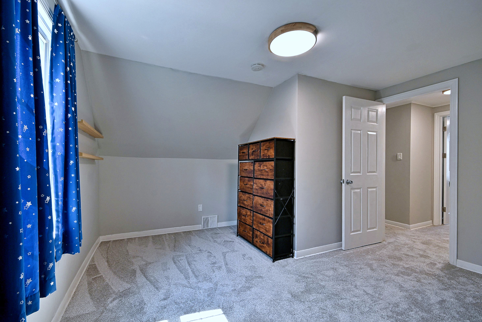1034 S Saylor Avenue Property Photo 16