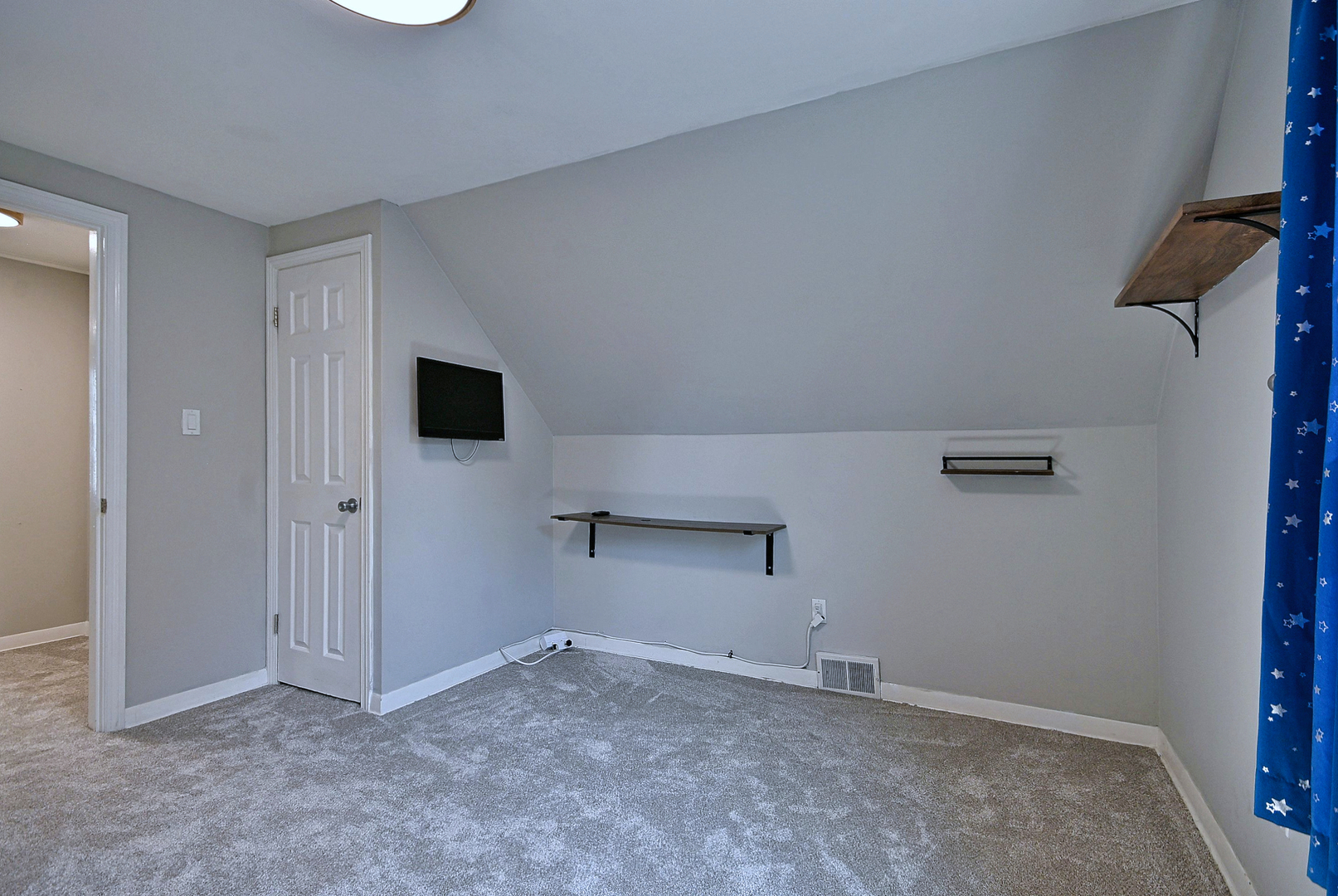 1034 S Saylor Avenue Property Photo 17