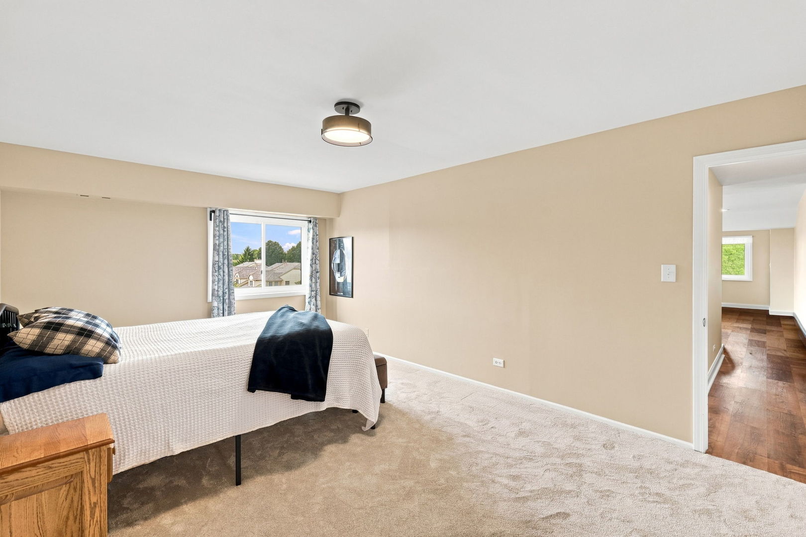 3300 N Carriageway Drive 405 Property Photo 18