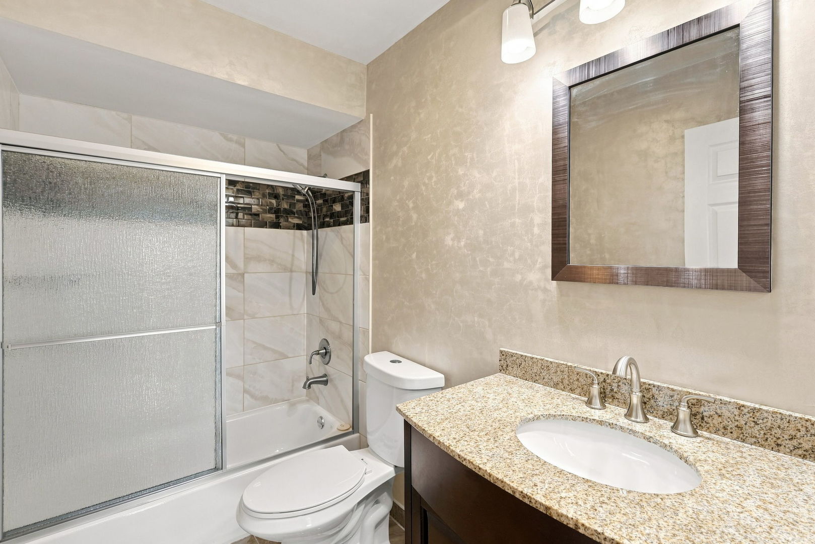 3300 N Carriageway Drive 405 Property Photo 24