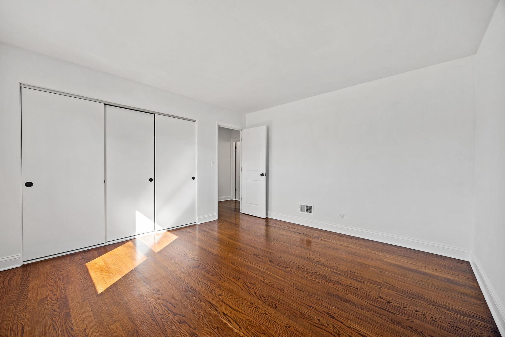 4551 Fairview Avenue Property Photo 11