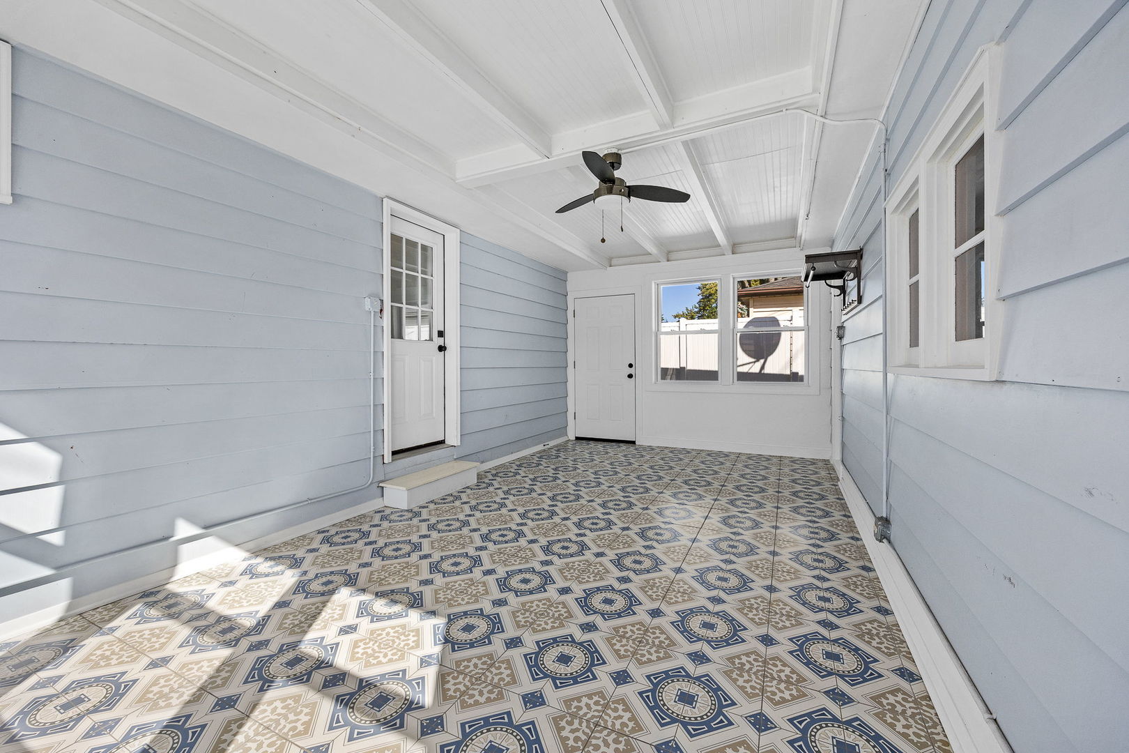4551 Fairview Avenue Property Photo 18
