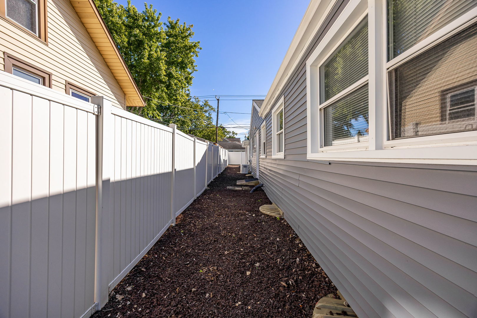 4551 Fairview Avenue Property Photo 29