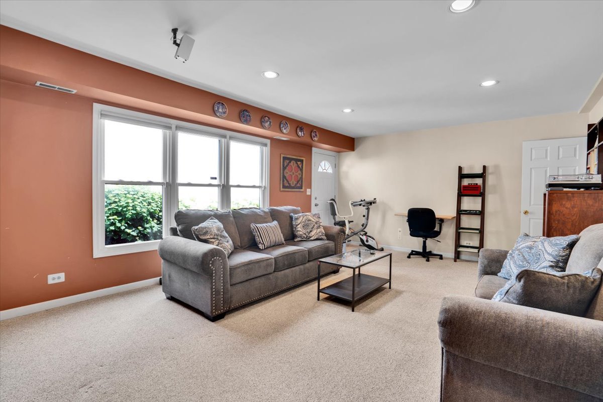 154 Newtown Drive Property Photo 32
