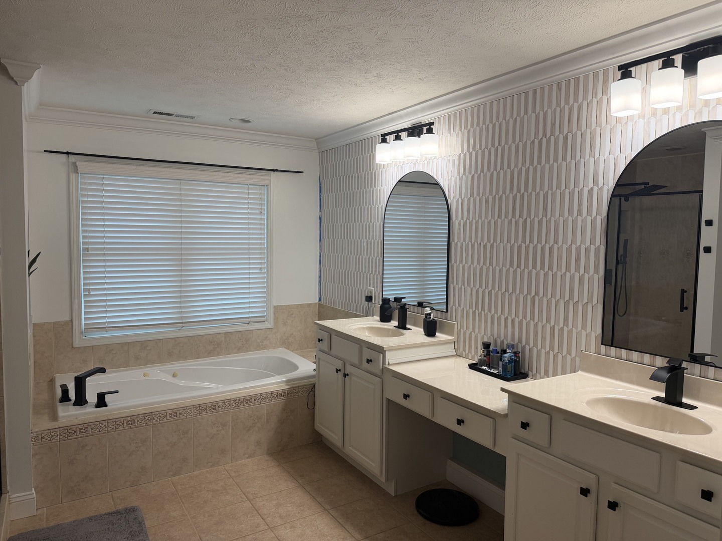 13 Knollbrook Court Property Photo 8