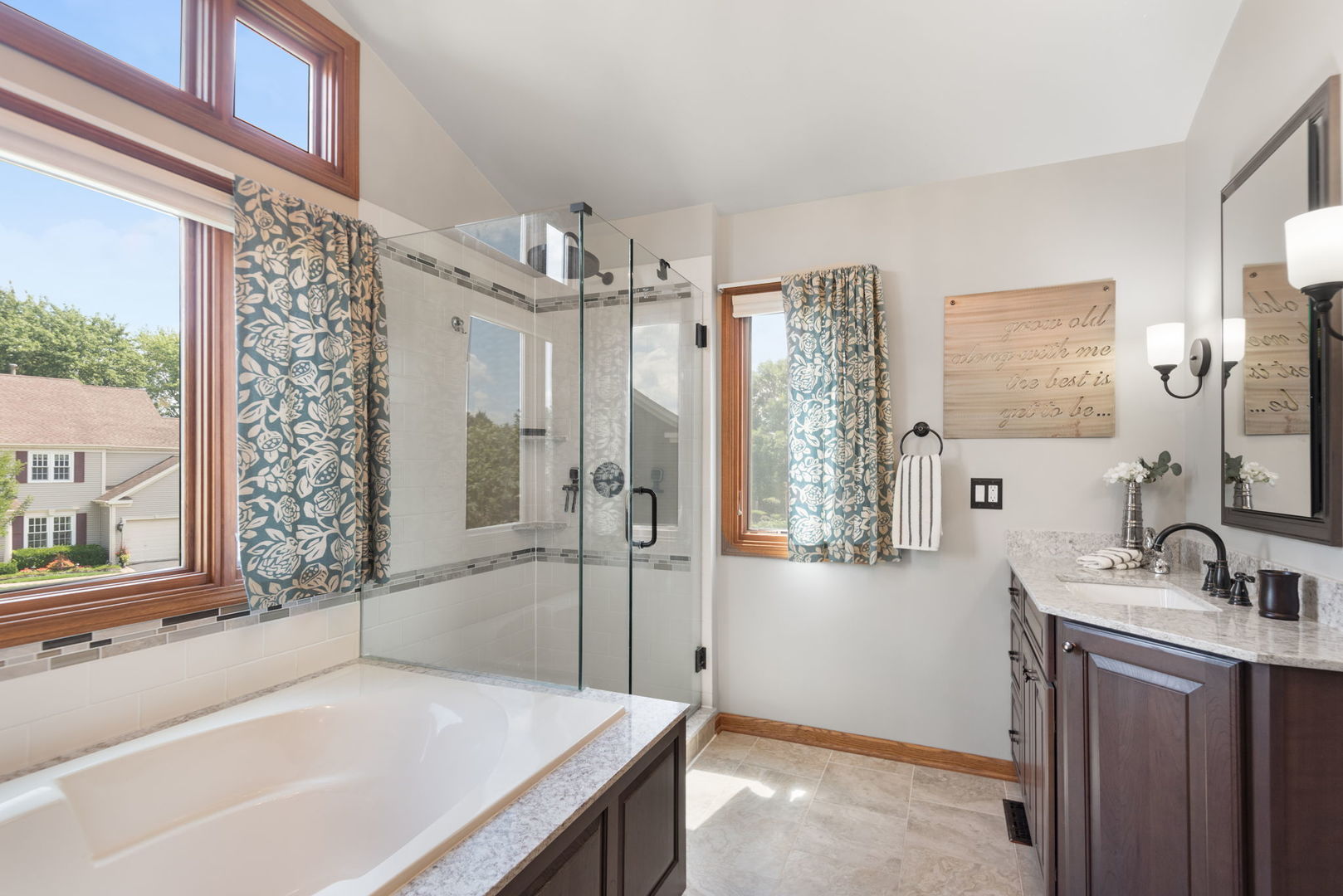 301 Ambria Drive Property Photo 24