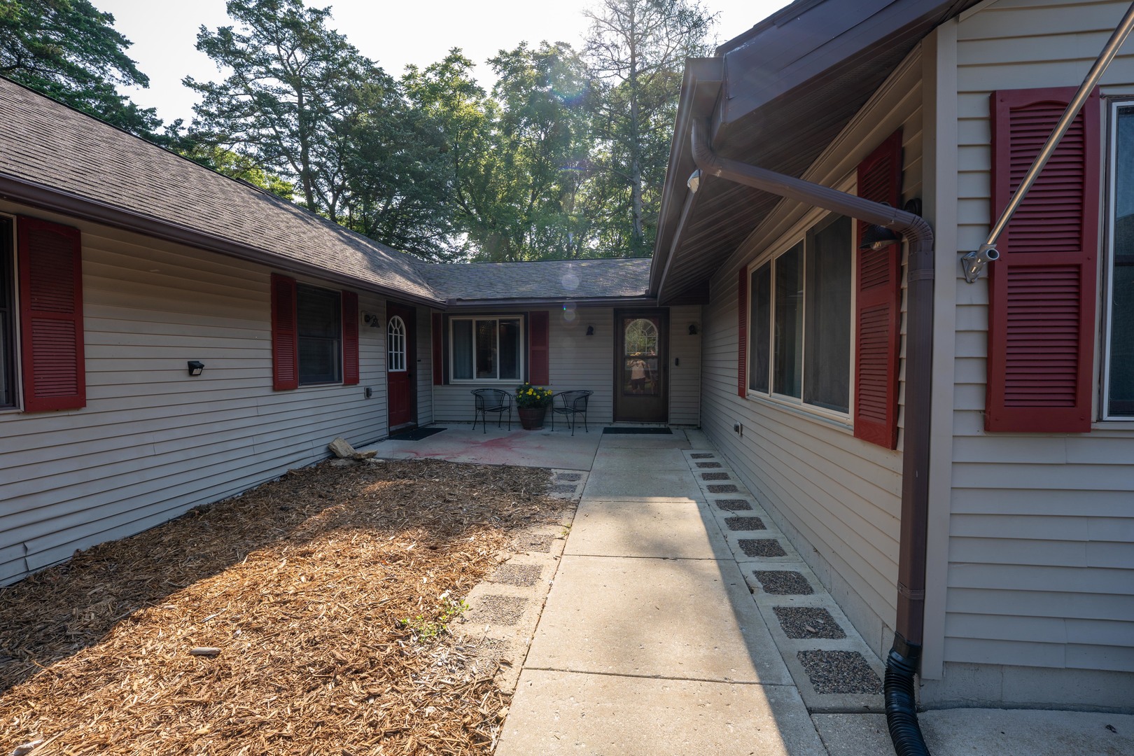 1101 E Spring Creek Road Property Photo 8