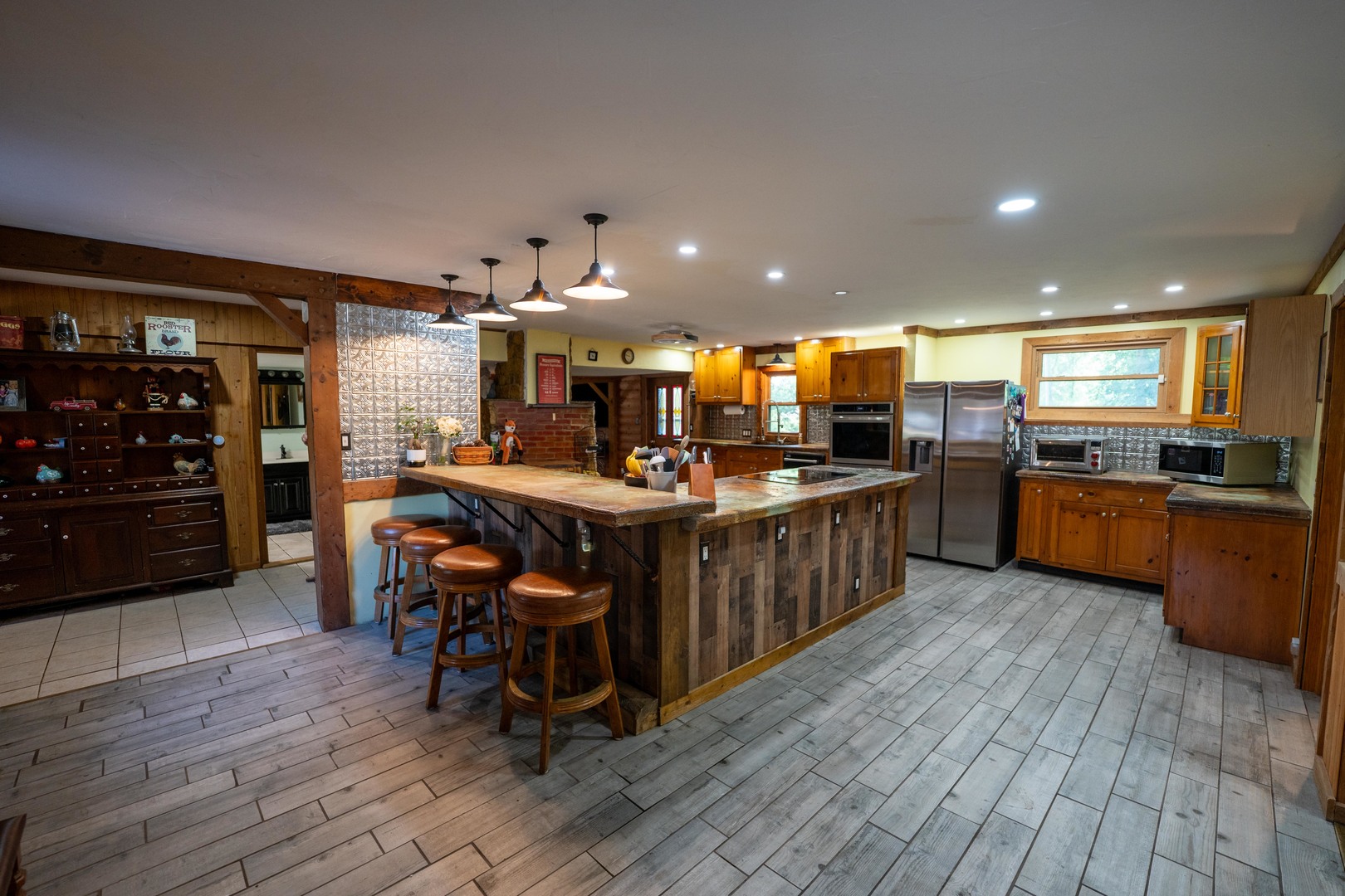1101 E Spring Creek Road Property Photo 10