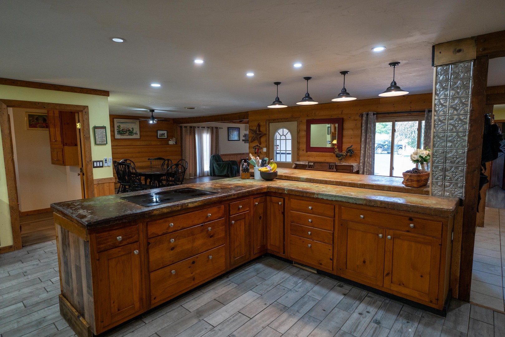 1101 E Spring Creek Road Property Photo 13
