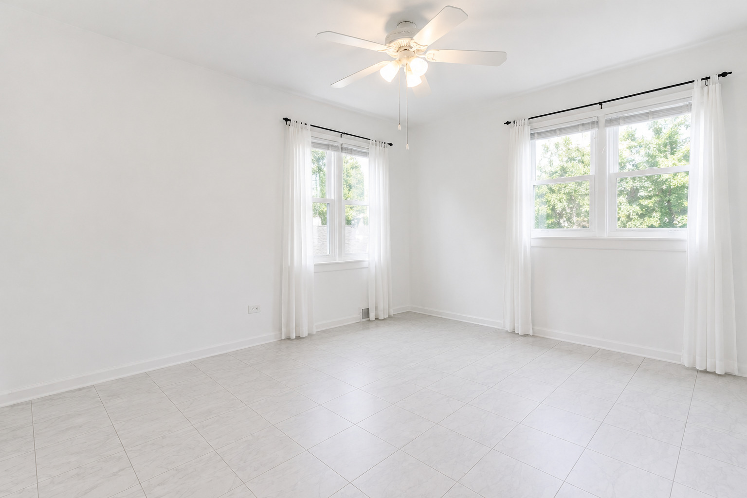 109 N Main Street Property Photo 5