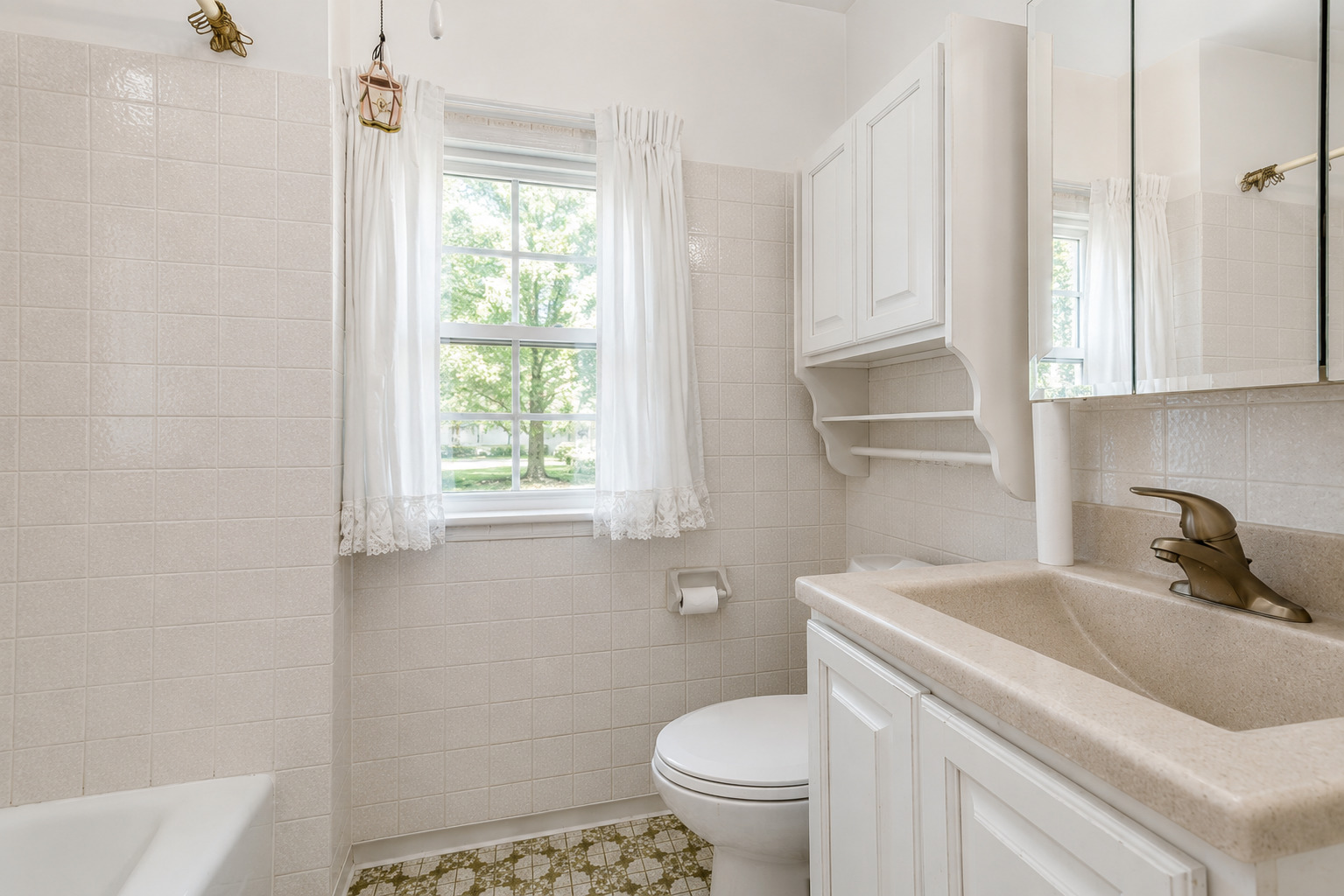 109 N Main Street Property Photo 6