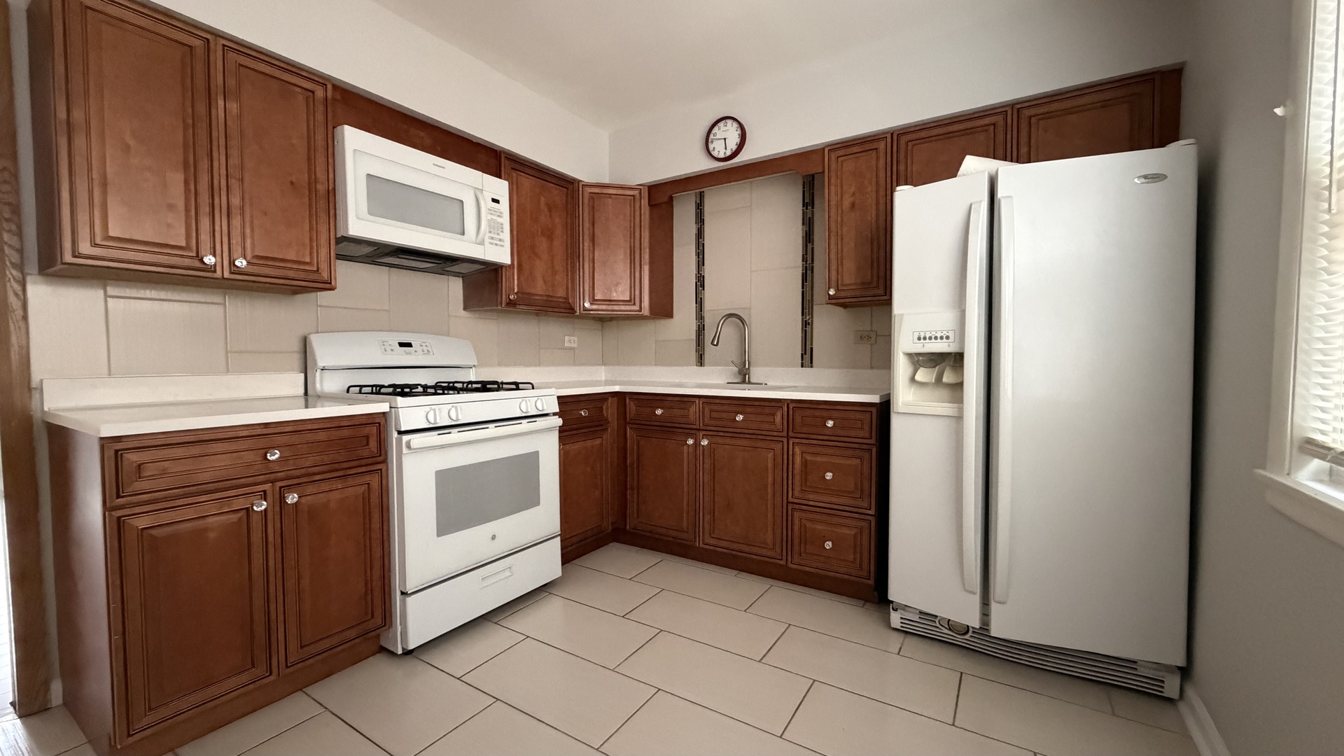 5645 N Central Avenue 1e Property Photo 4