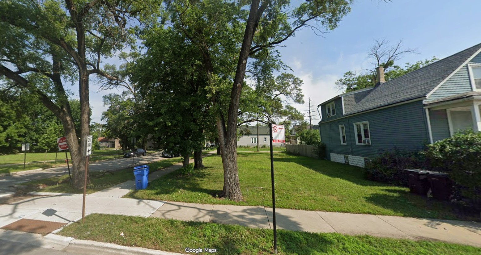 1524 W 71st Street Property Photo 1