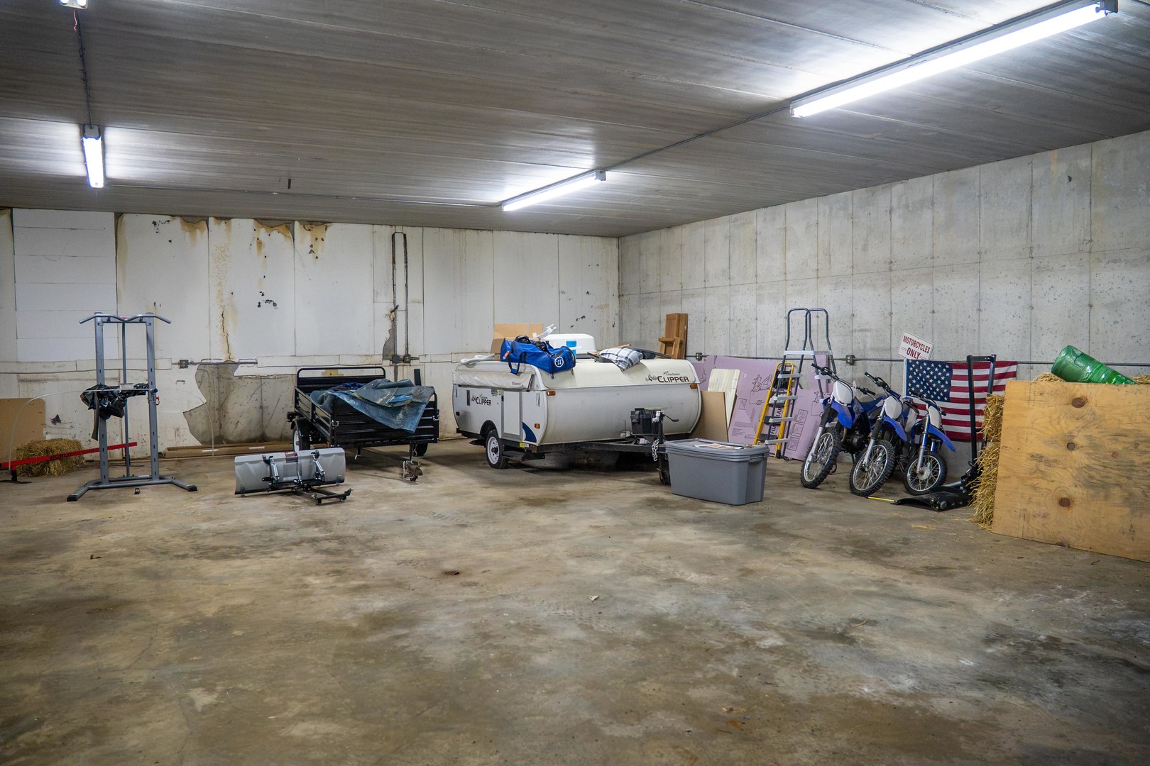 916 W Town Line Road Property Photo 51