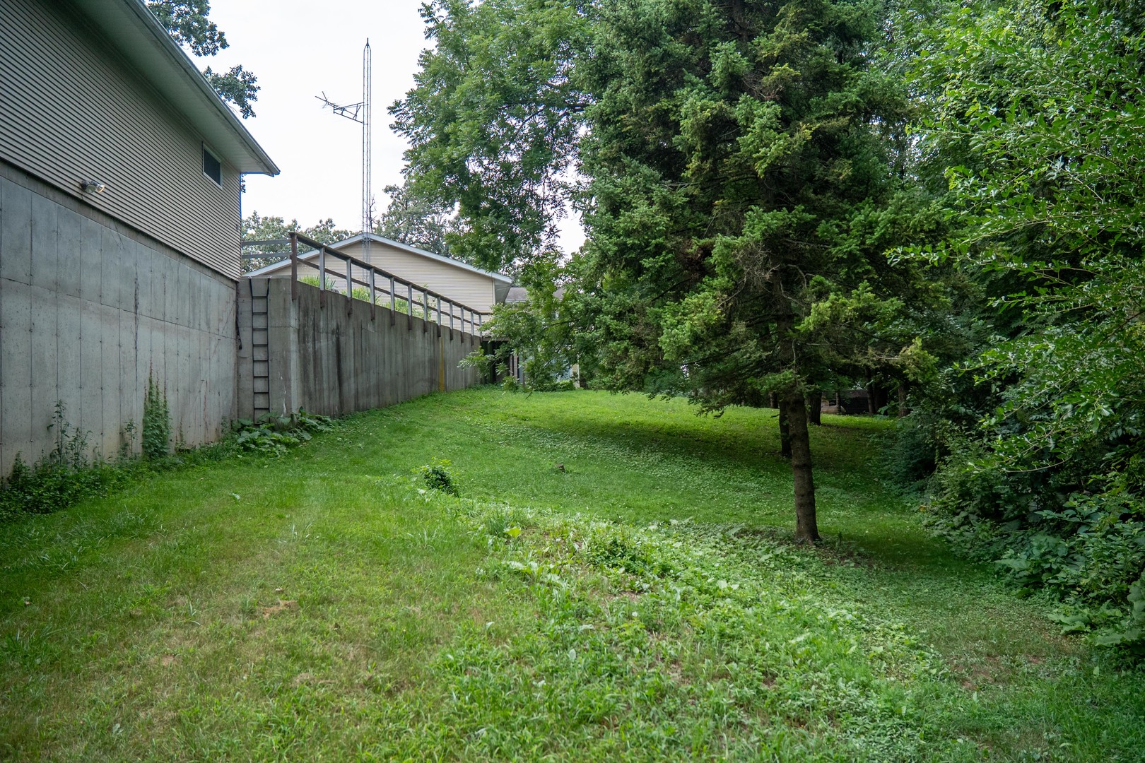 916 W Town Line Road Property Photo 52