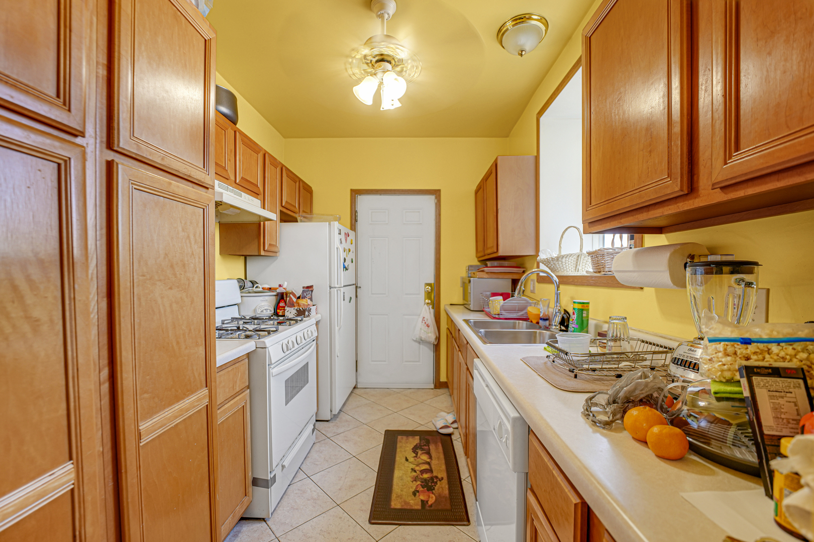 8008 S Ridgeland Avenue 2a Property Photo 14