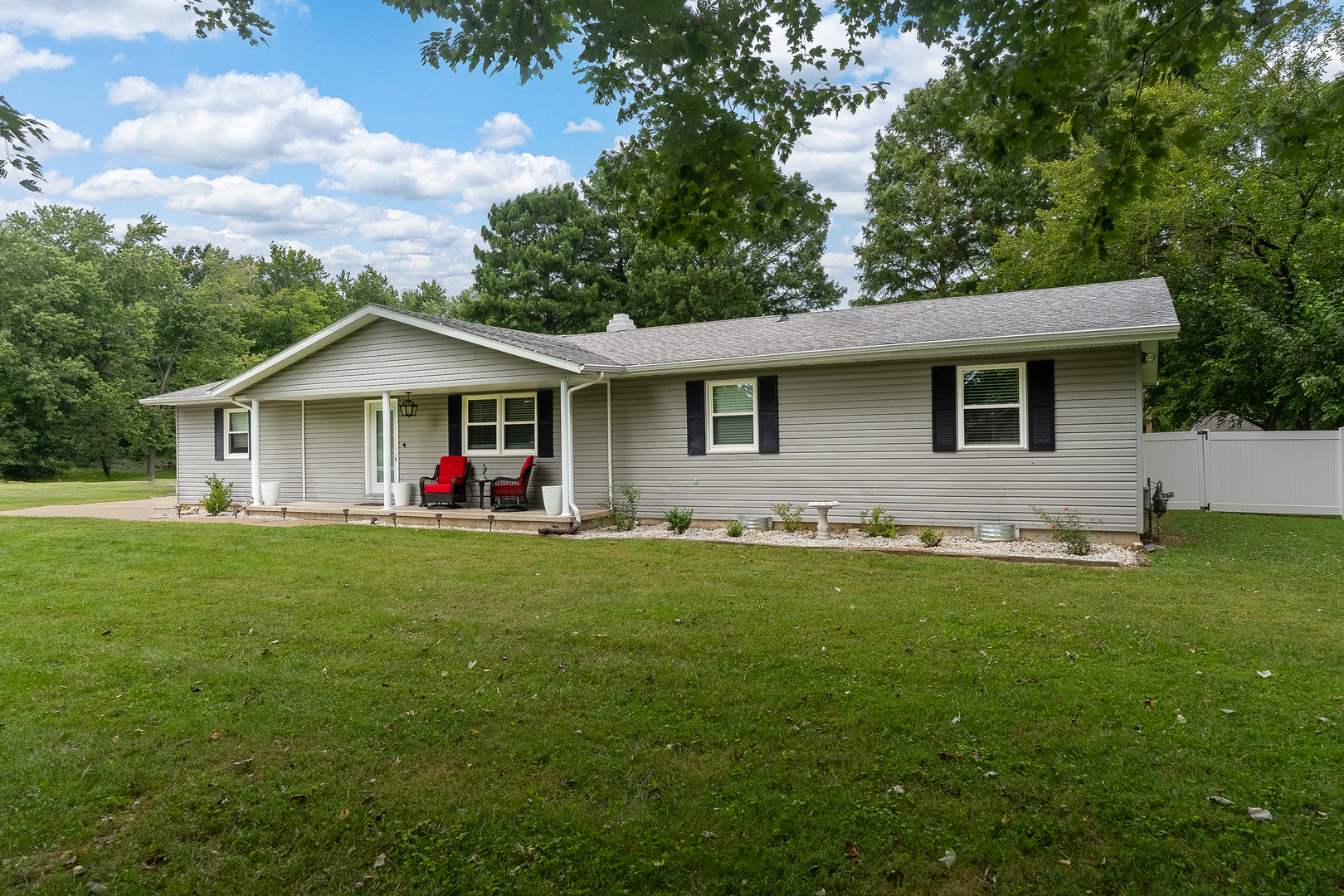 1101 E Pine Street Property Photo 3