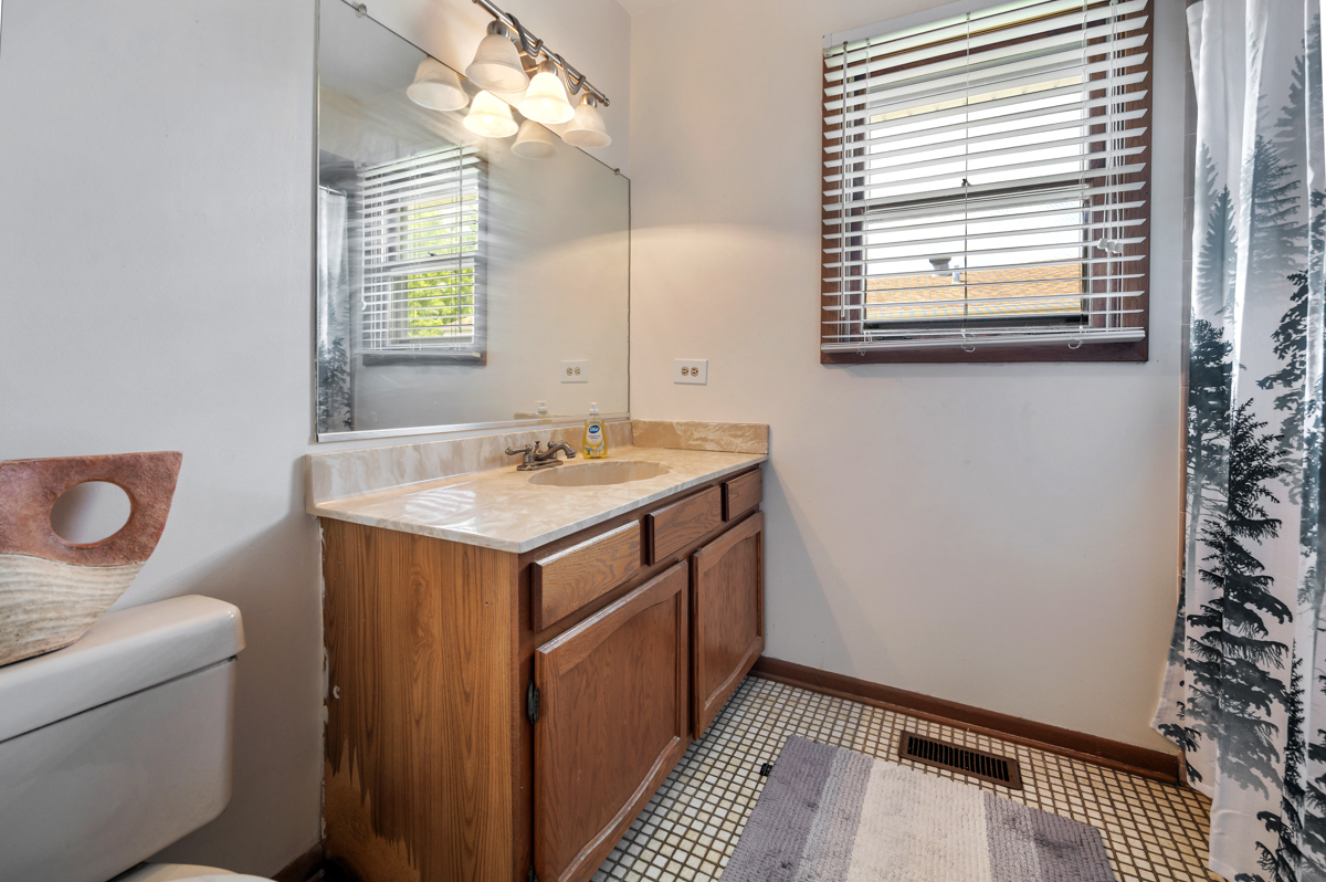 1727 Roosa Lane Property Photo 12